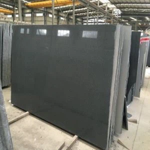 Lloses de granit fosc de Padang G654