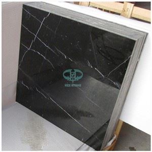 Paviment de marbre Nero Marquina