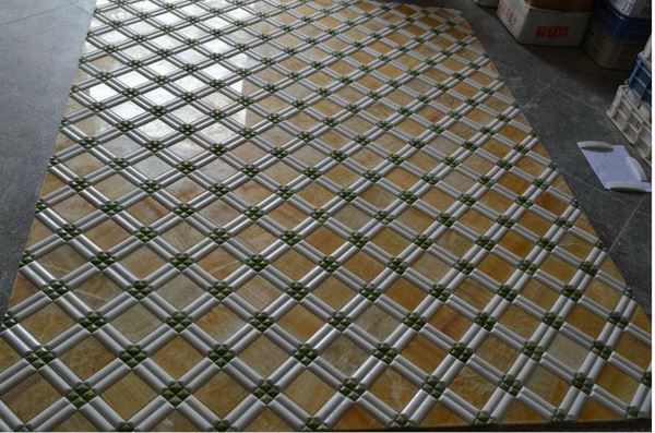 Mosaic Pattern Tile