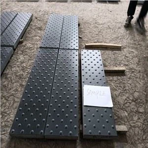 Llambordes tàctils basàltils